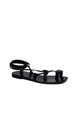 Le Petit Trou Buty-Matilda
