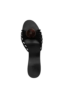 Le Petit Trou Buty-Romeo